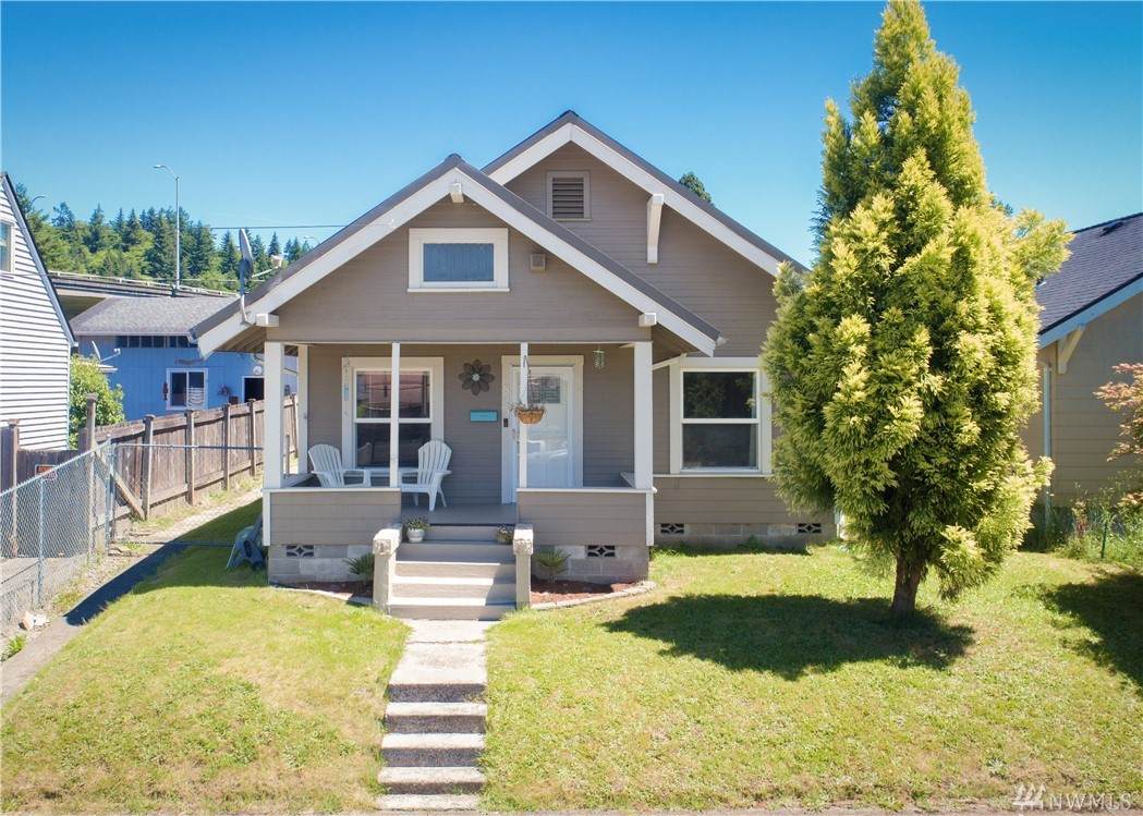 822 Tower Avenue - Photo 1