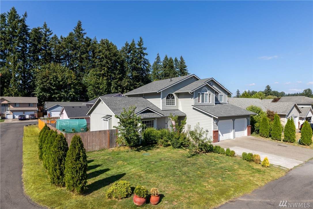 9901 141st Street - Photo 1