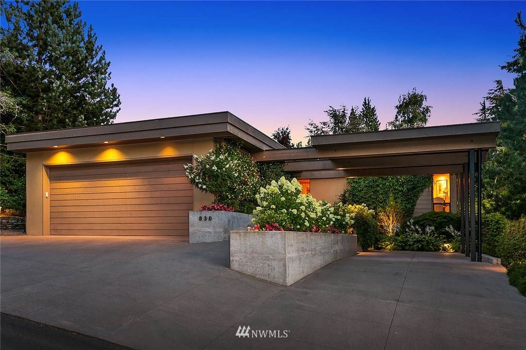 830 84th Avenue - Photo 1