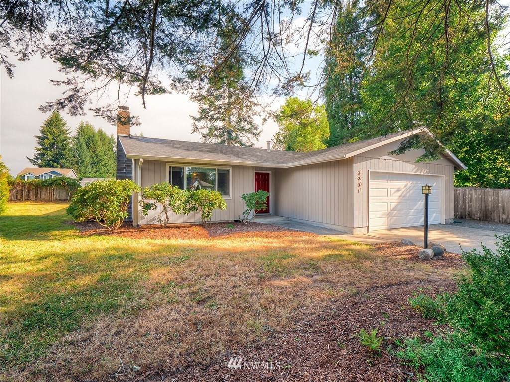 3901 Hoadly Street - Photo 1
