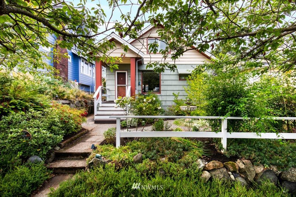 934 76th Street - Photo 1