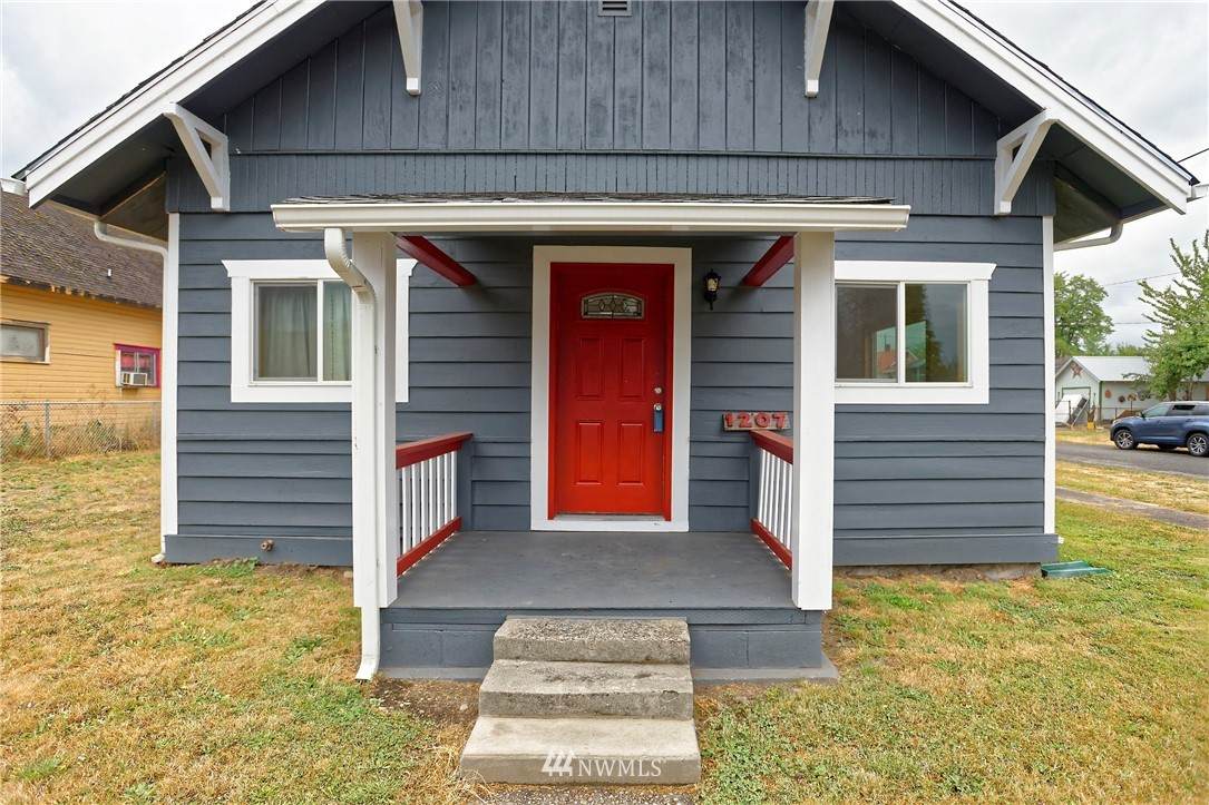 1207 Windsor Avenue - Photo 1