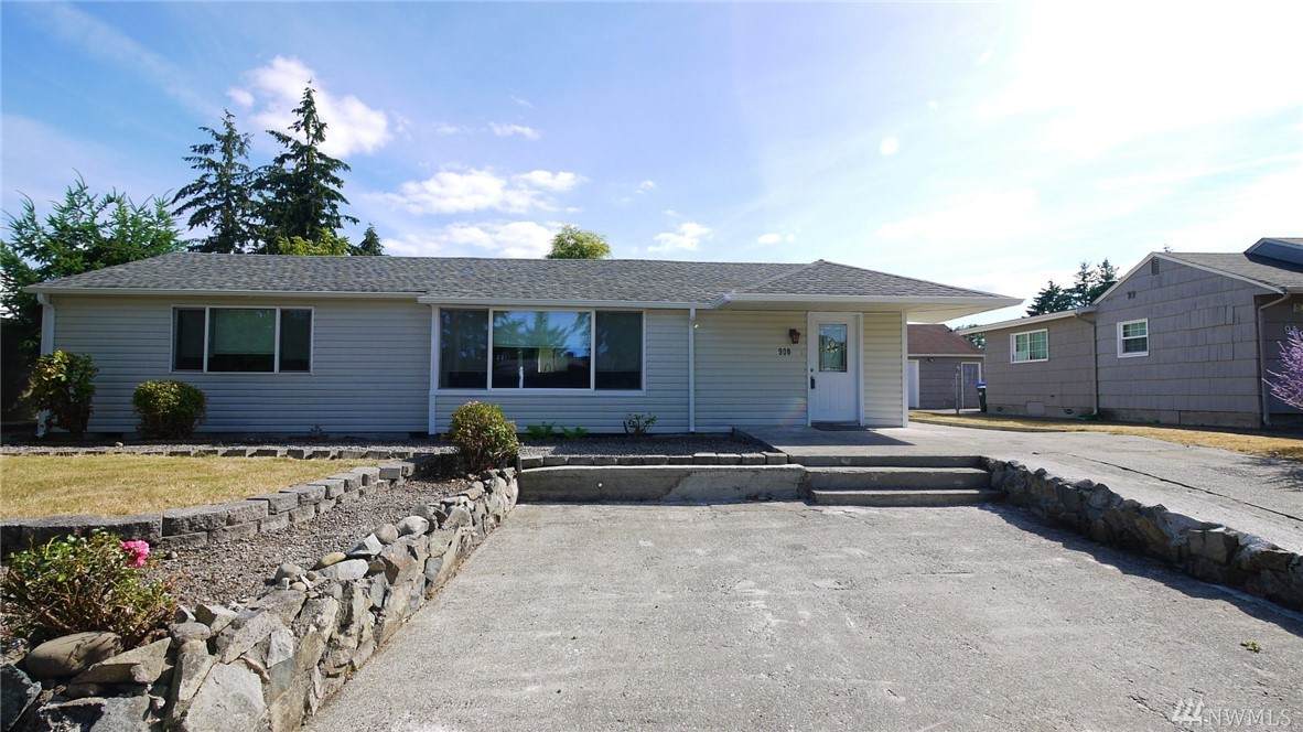 906 116th Street - Photo 1