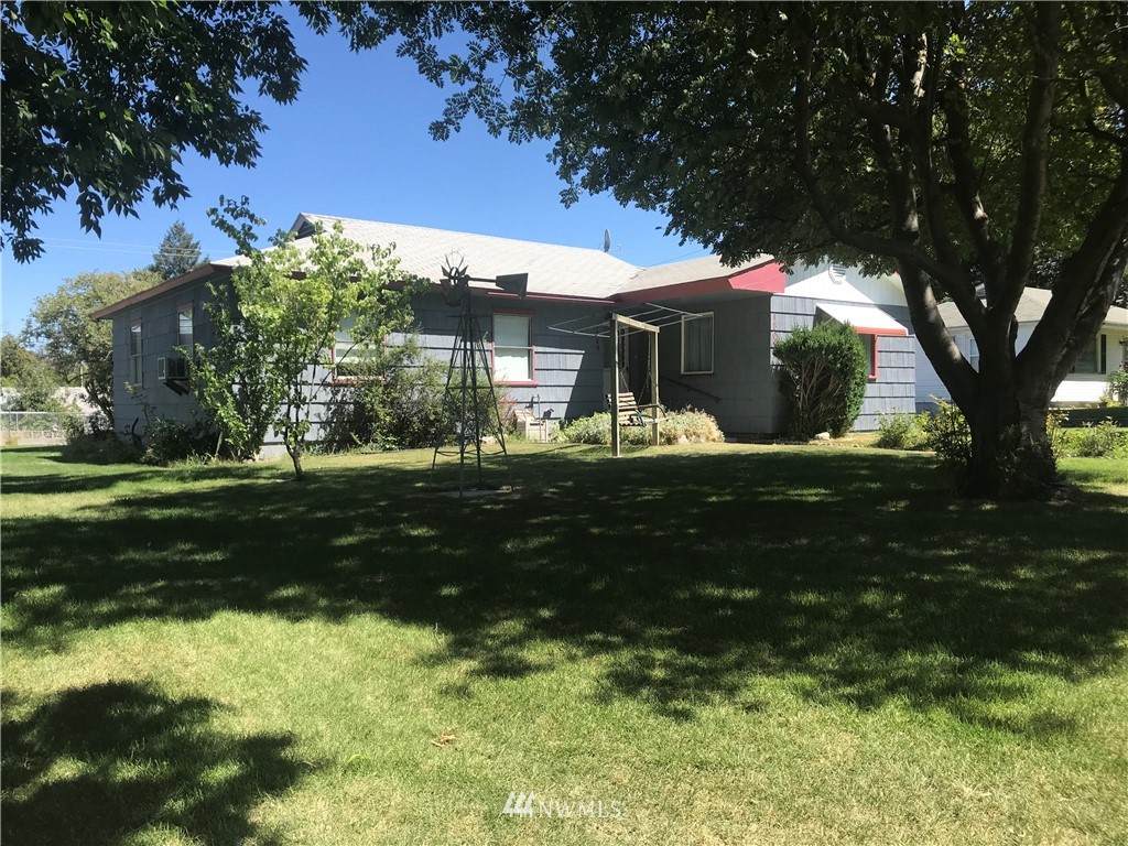 1809 Raymond Avenue - Photo 1