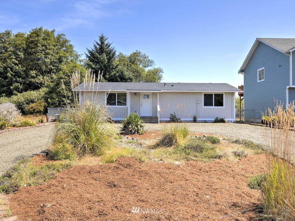194 Olympic View Avenue - Photo 1