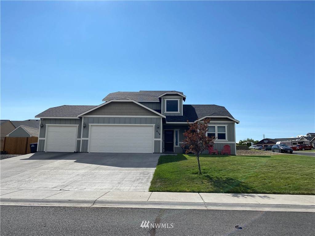 614 Kentucky Drive - Photo 1