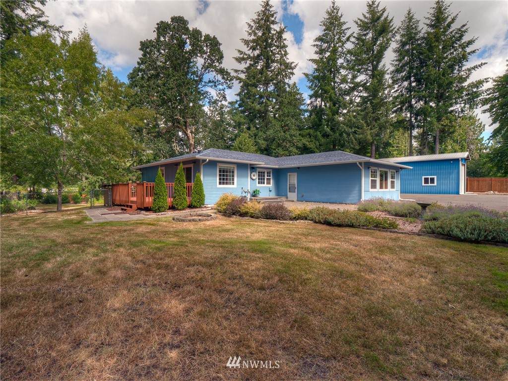 985 Tipsoo Loop - Photo 1