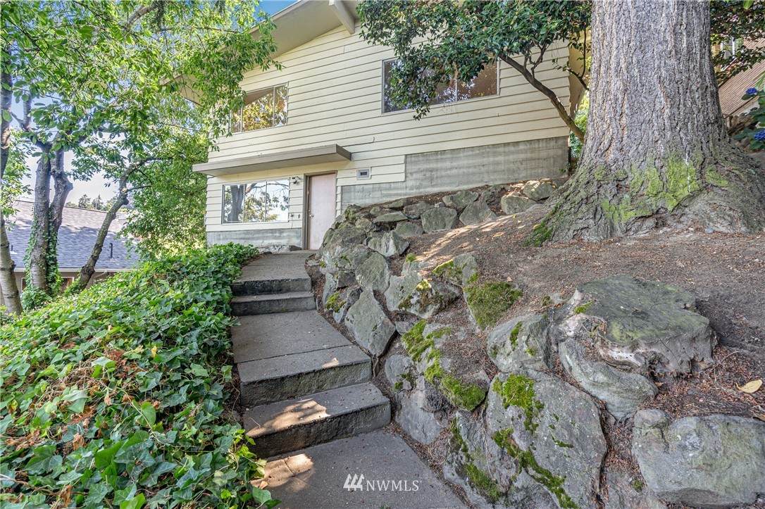 4216 Baker Avenue - Photo 1