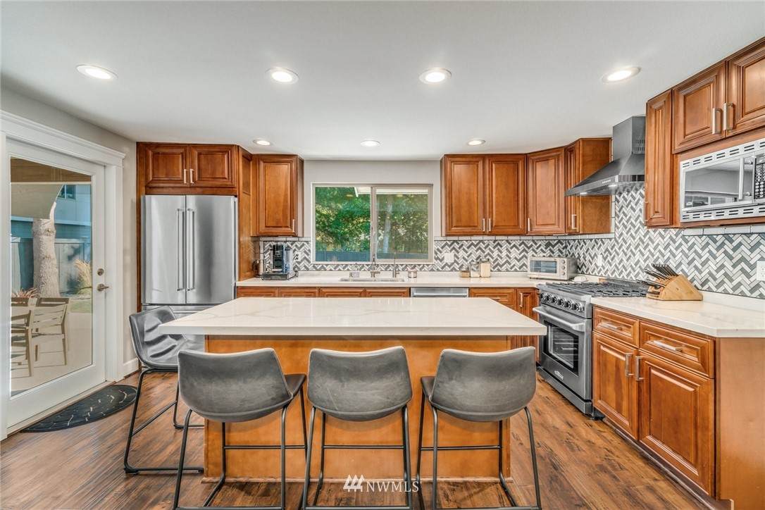 545 Andrews Street - Photo 1