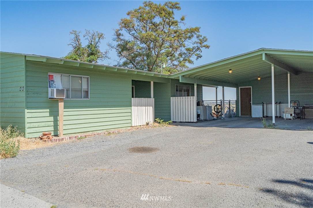 424 Biggs Drive - Photo 1