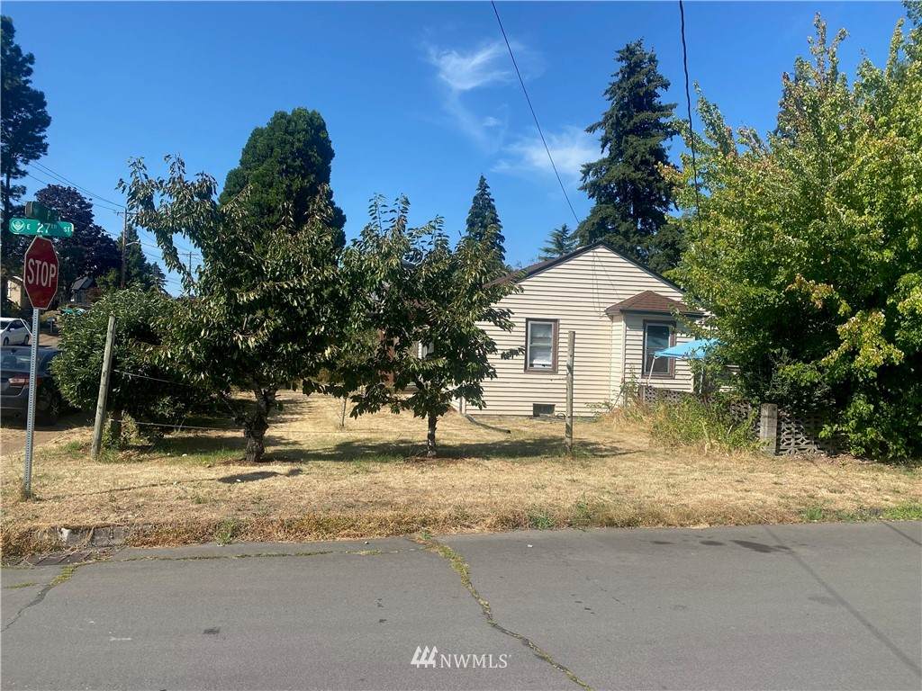 2701 P Street - Photo 1