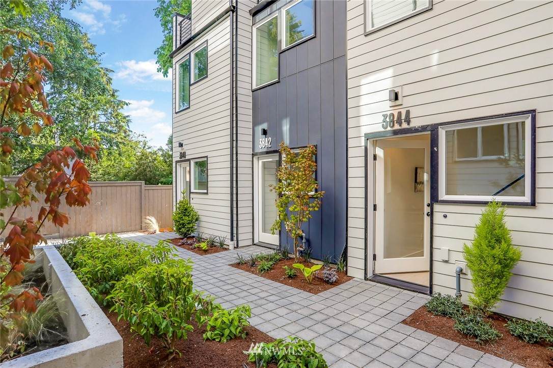 3842 Carr Place - Photo 1