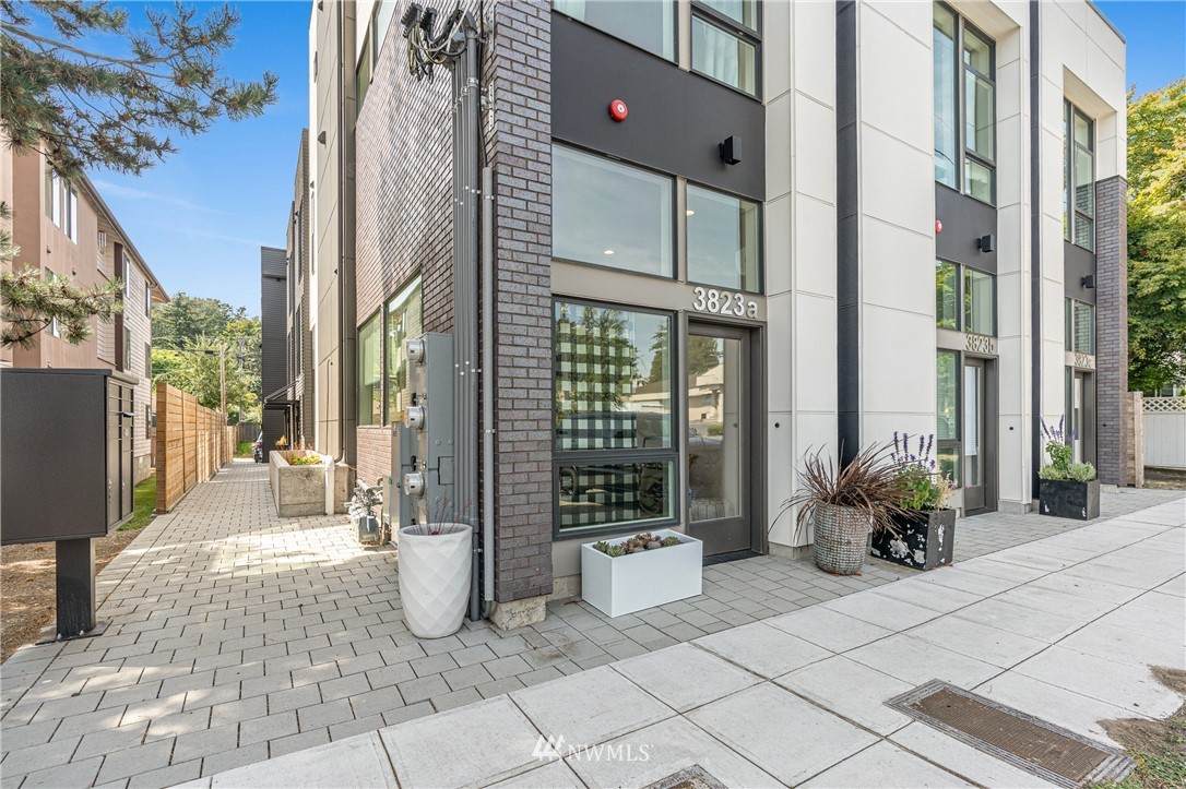 3823 34th Avenue - Photo 1