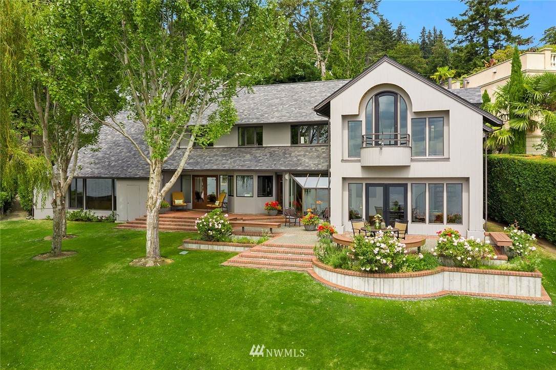 8480 85th Avenue - Photo 1