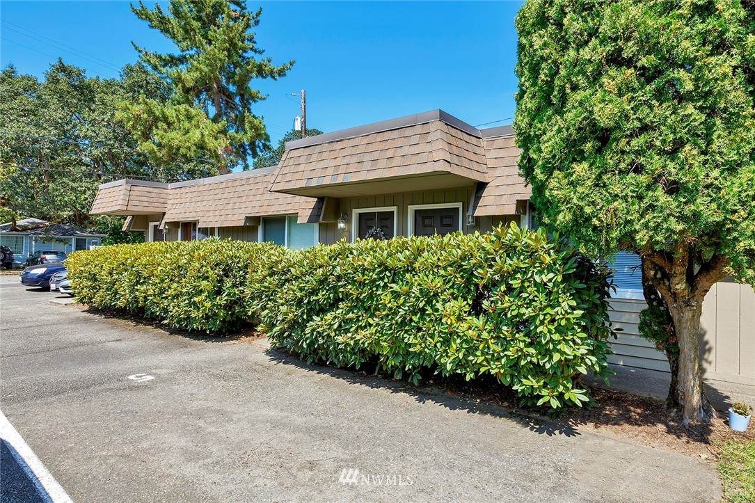 9811 Whitman Avenue - Photo 1
