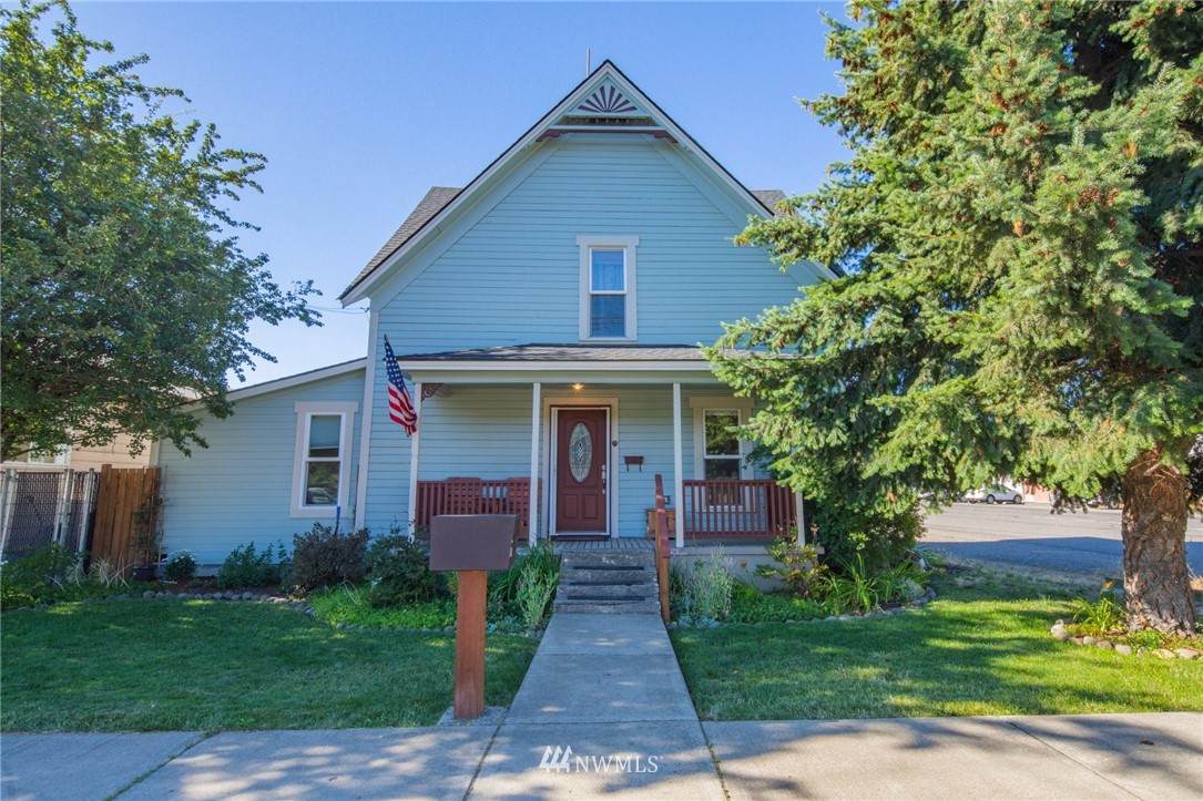 109 2nd Street - Photo 1