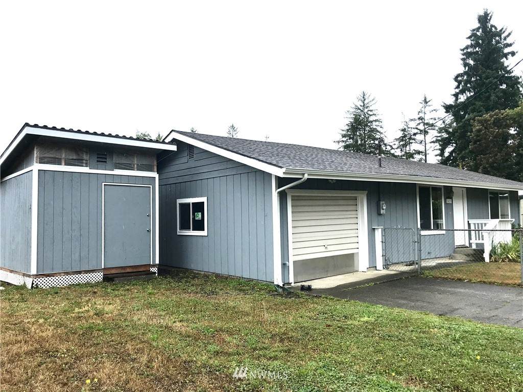 1611 Young Street - Photo 1