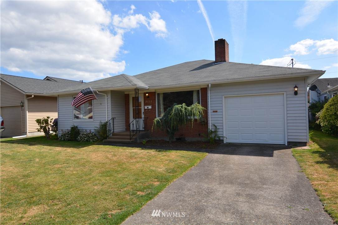 2655 Maple Street - Photo 1