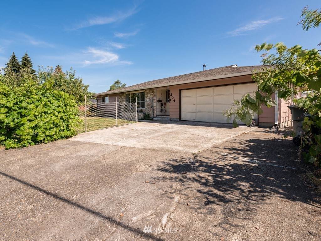 204 Tilley Avenue - Photo 1