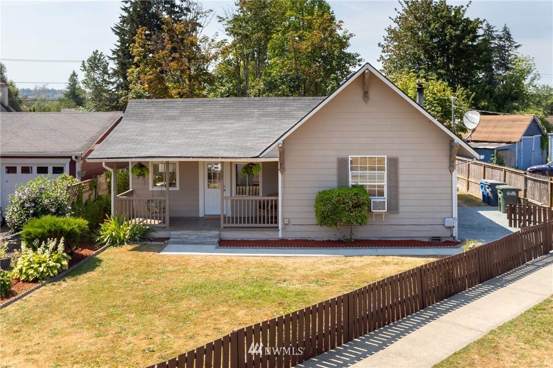 407 Corrin Avenue - Photo 1