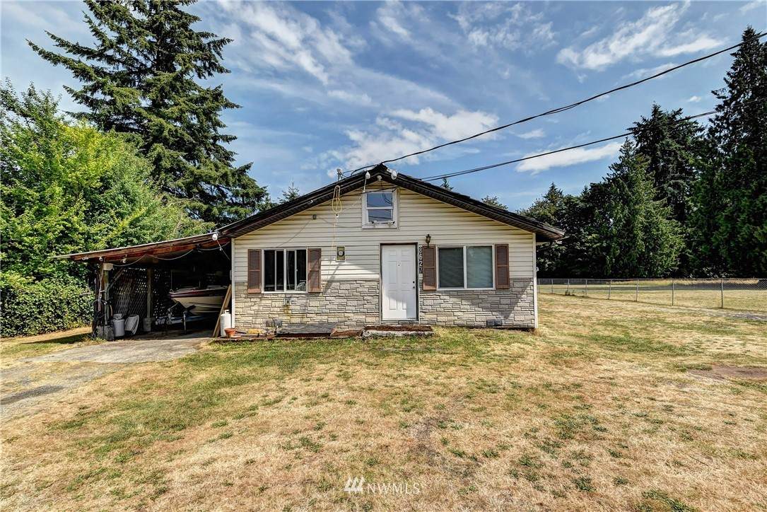 8627 36th Ave Ne - Photo 1