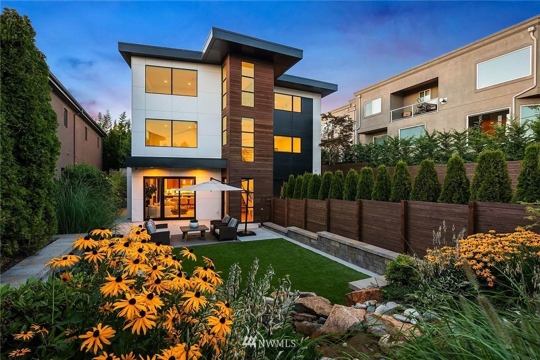 130 10th Avenue - Photo 1