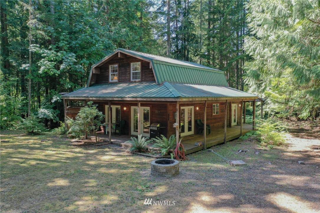 221 Union Drive - Photo 1
