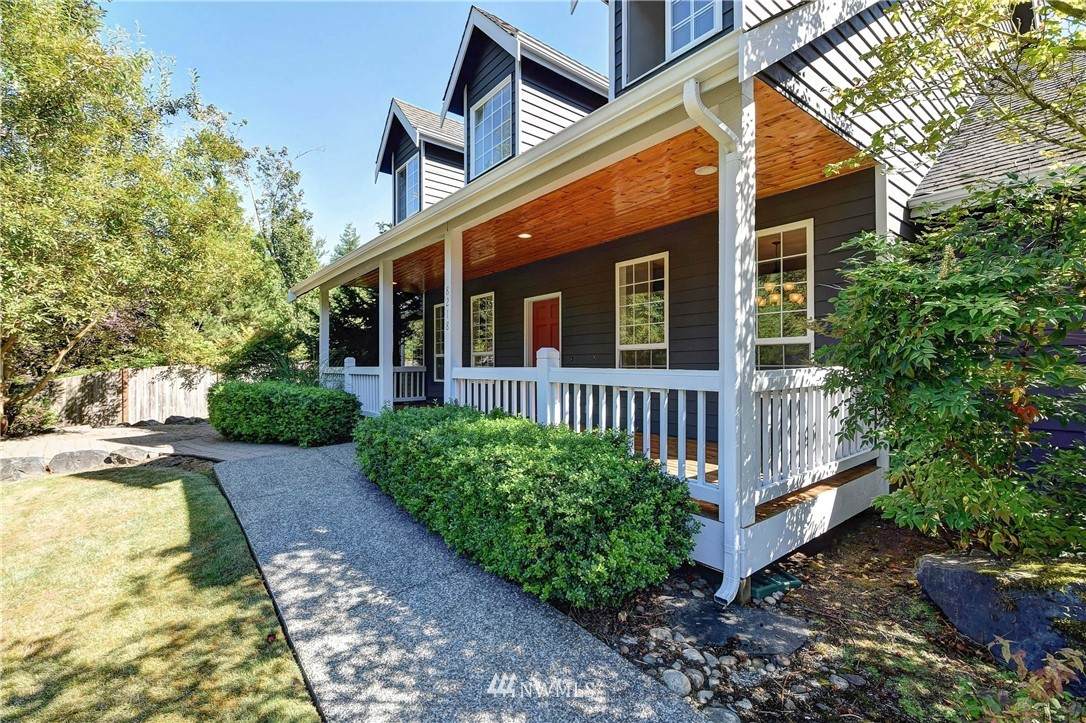 8218 156th Street - Photo 1