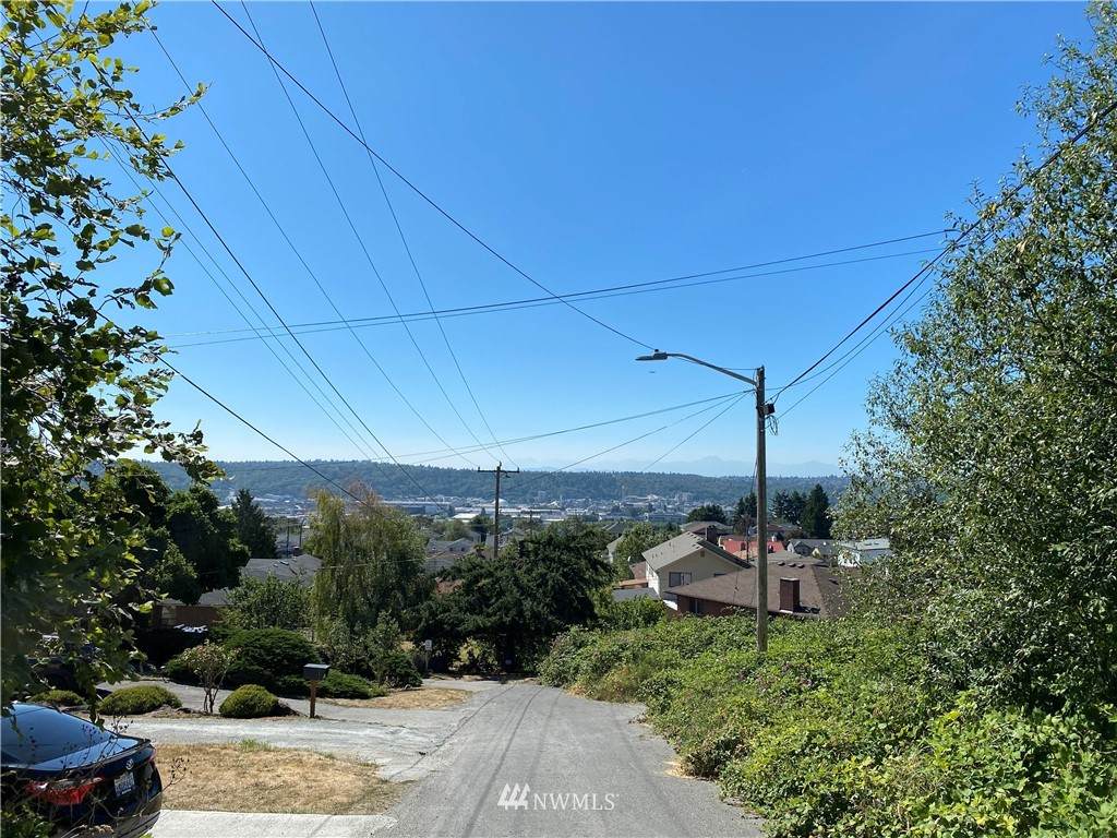 2300 Juneau Street - Photo 1
