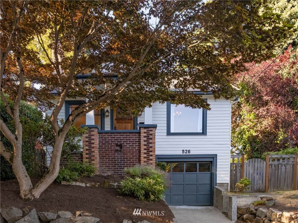 526 65th Street - Photo 1