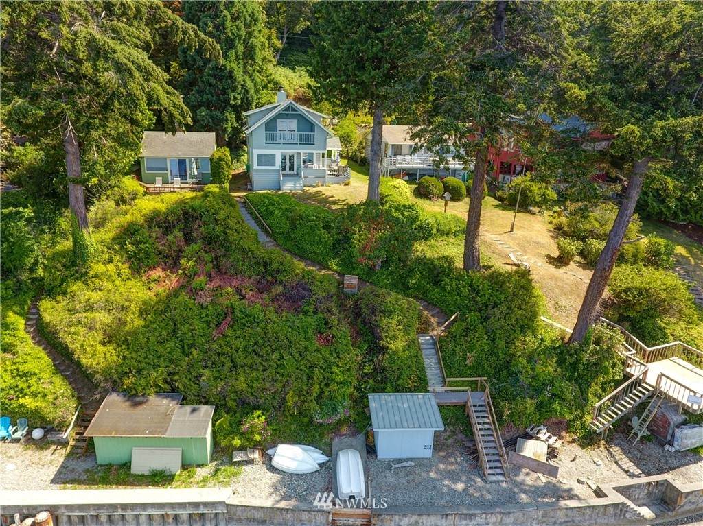 2028 Breezy Point Road - Photo 1