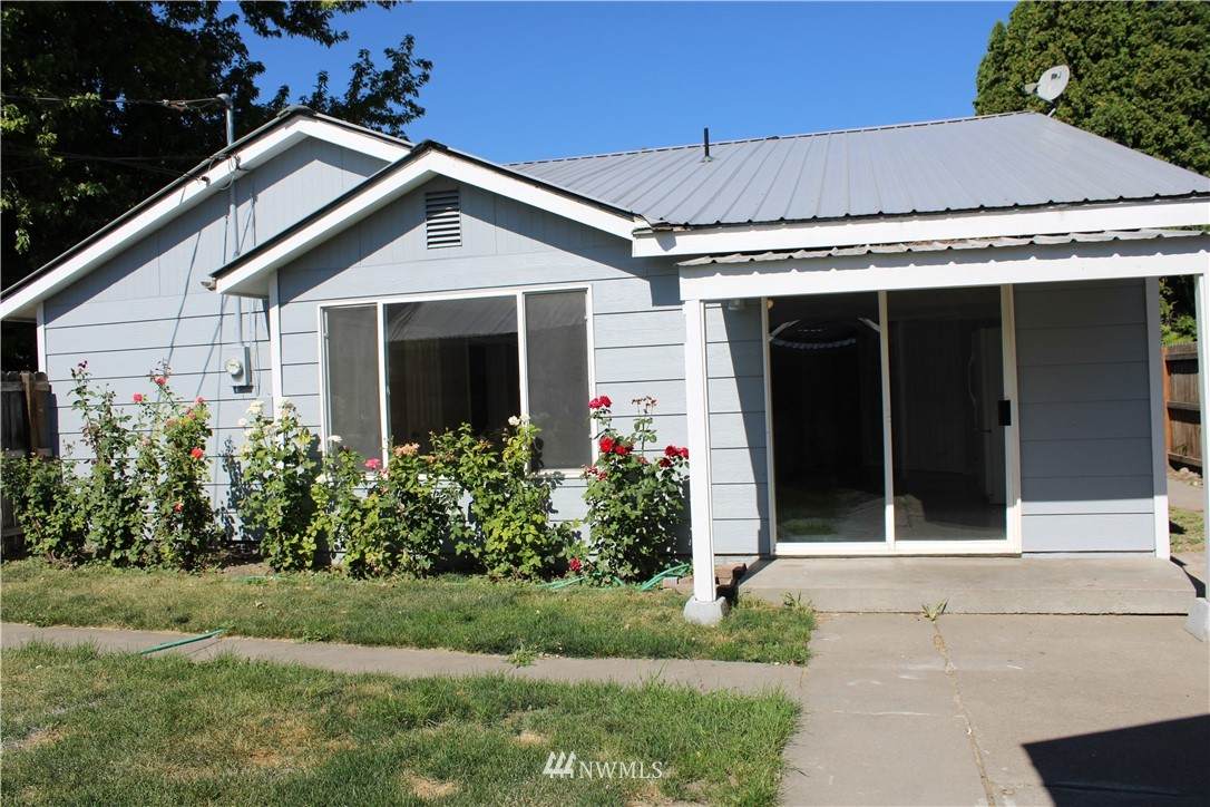 1513 Ironwood Street - Photo 1