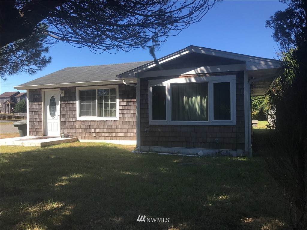 104 24th Street - Photo 1