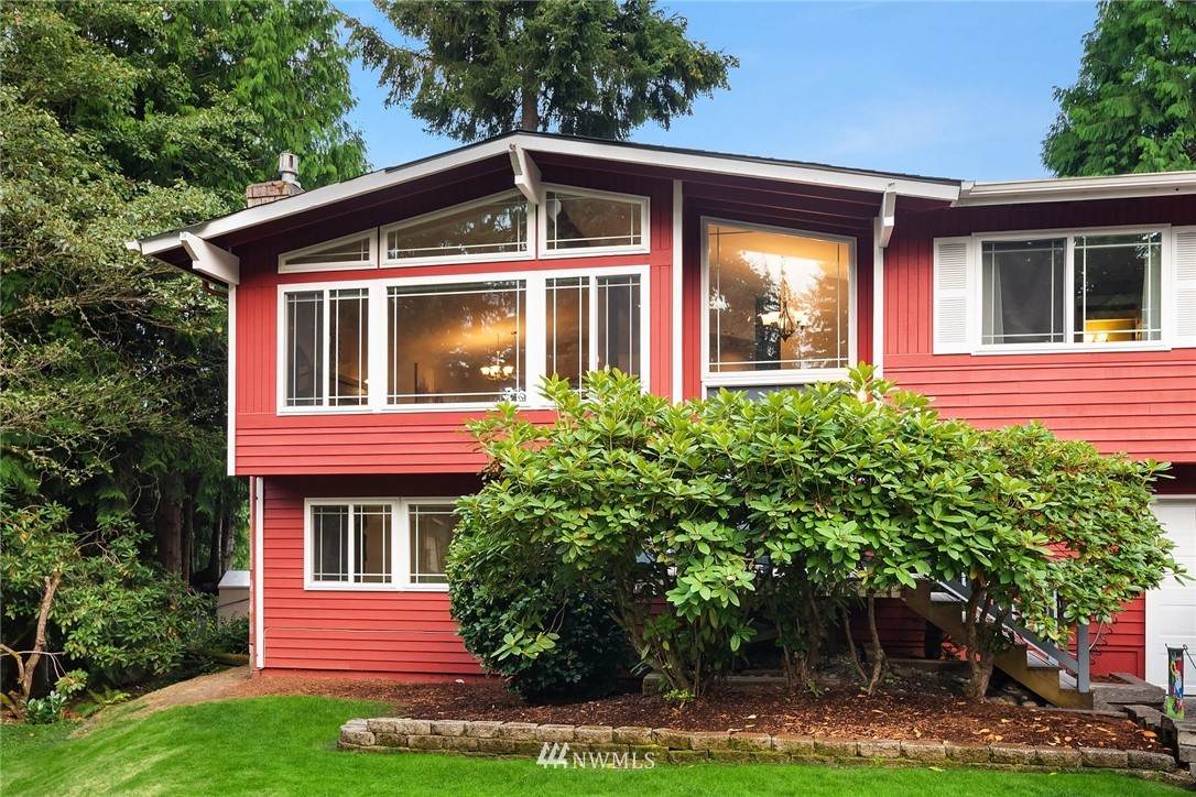 3402 169th Ave. N.E. - Photo 1