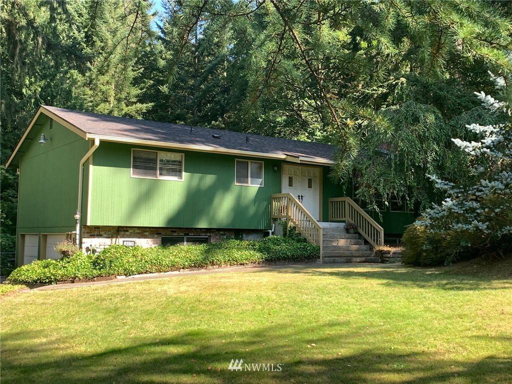 8419 121st Street - Photo 1