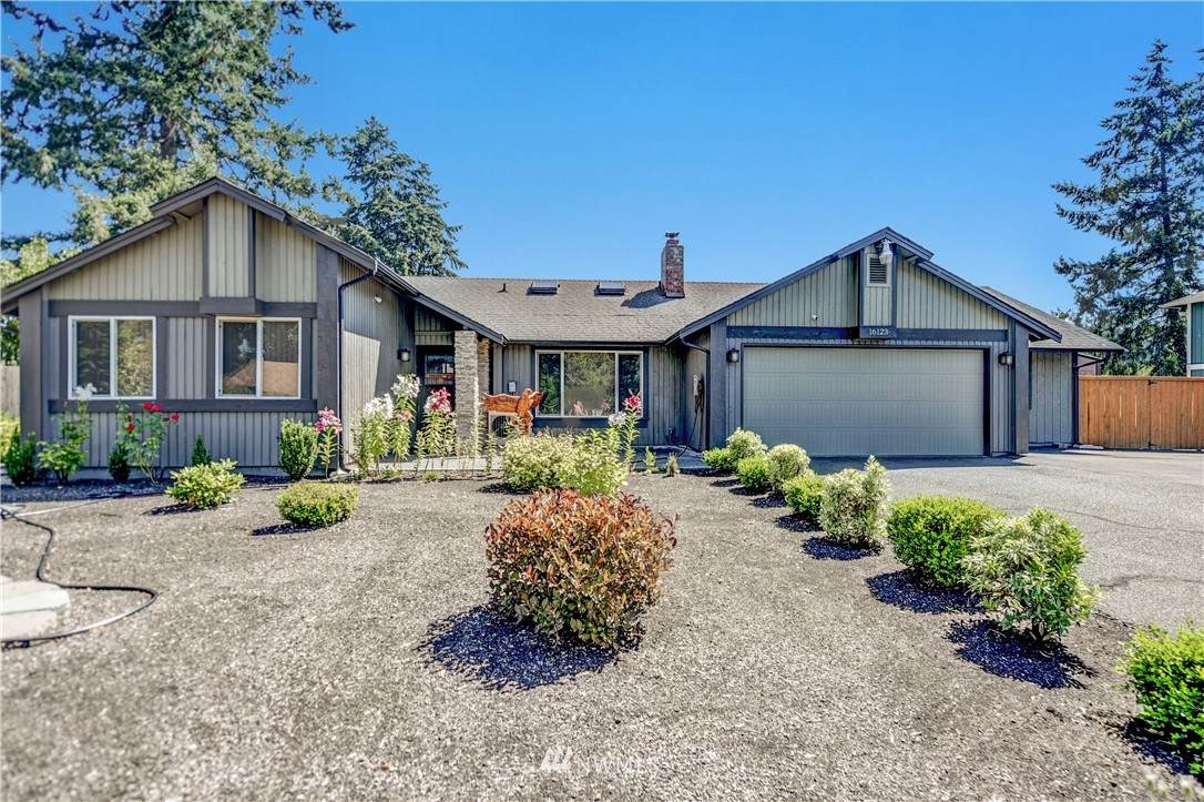 16123 Winchester Drive - Photo 1