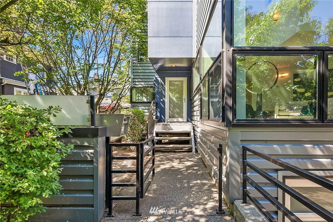 1509 4th Avenue - Photo 1