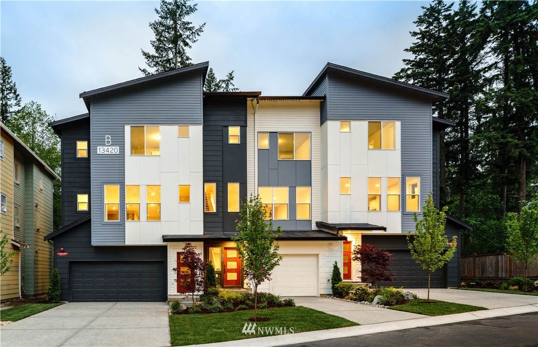 13421 Admiralty Way - Photo 1