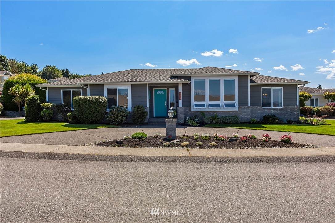 715 Tufts Avenue - Photo 1