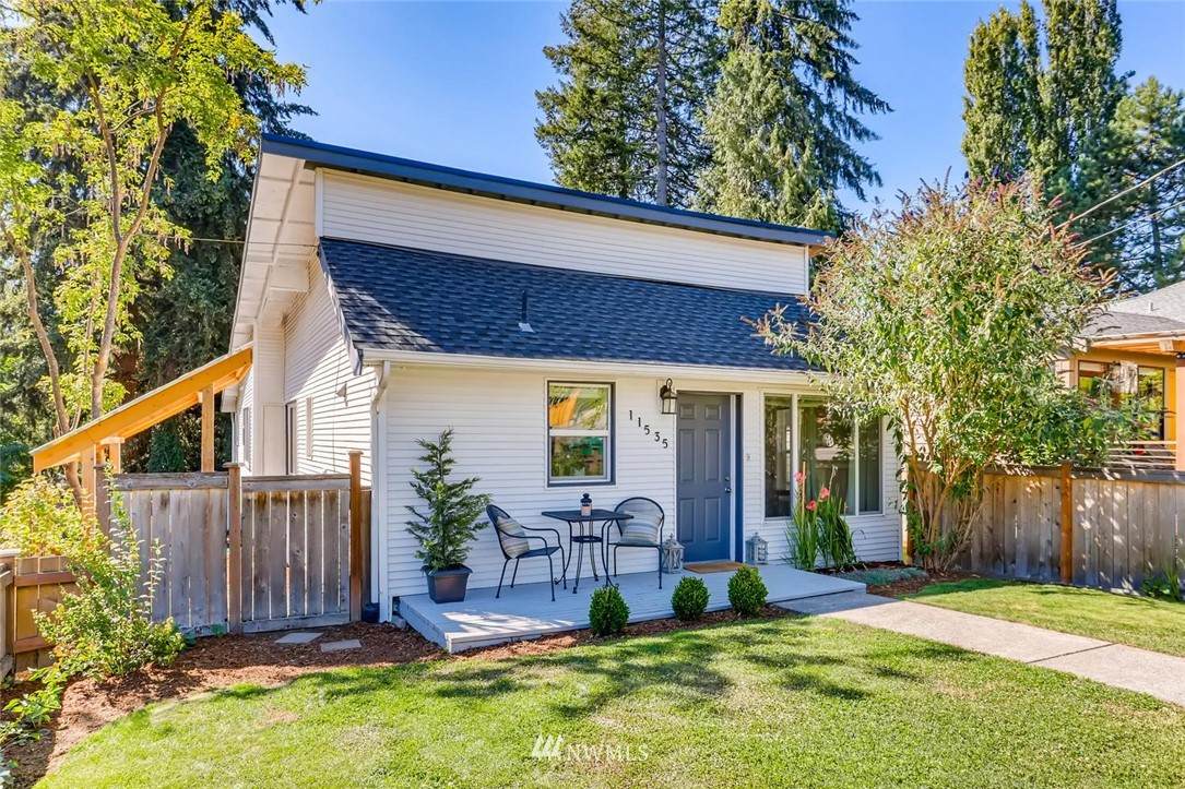 11535 39th Avenue - Photo 1