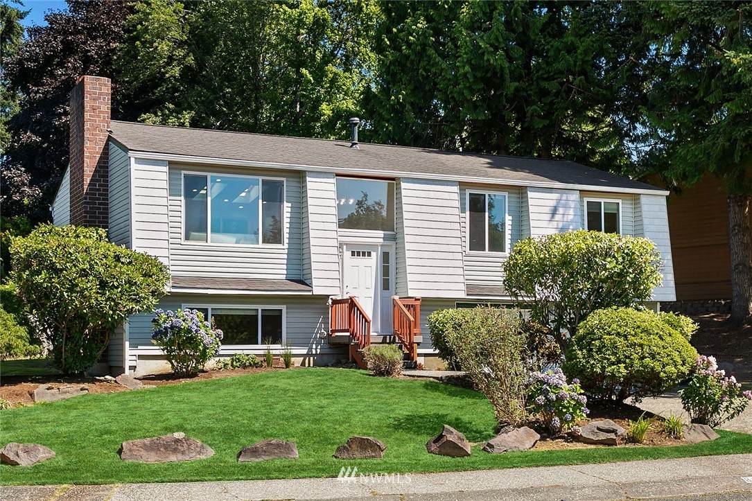 8900 136th Street - Photo 1