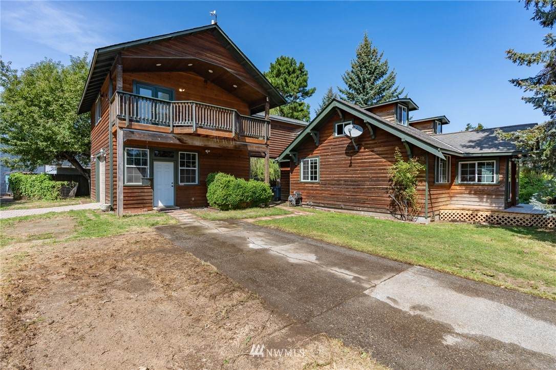 3017 Walnut Street - Photo 1