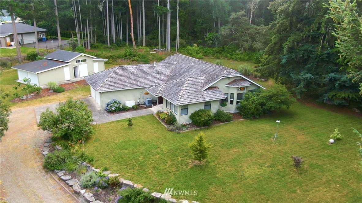 9134 50th Avenue - Photo 1