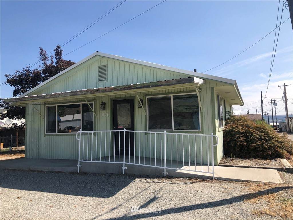 110 4th Street - Photo 1