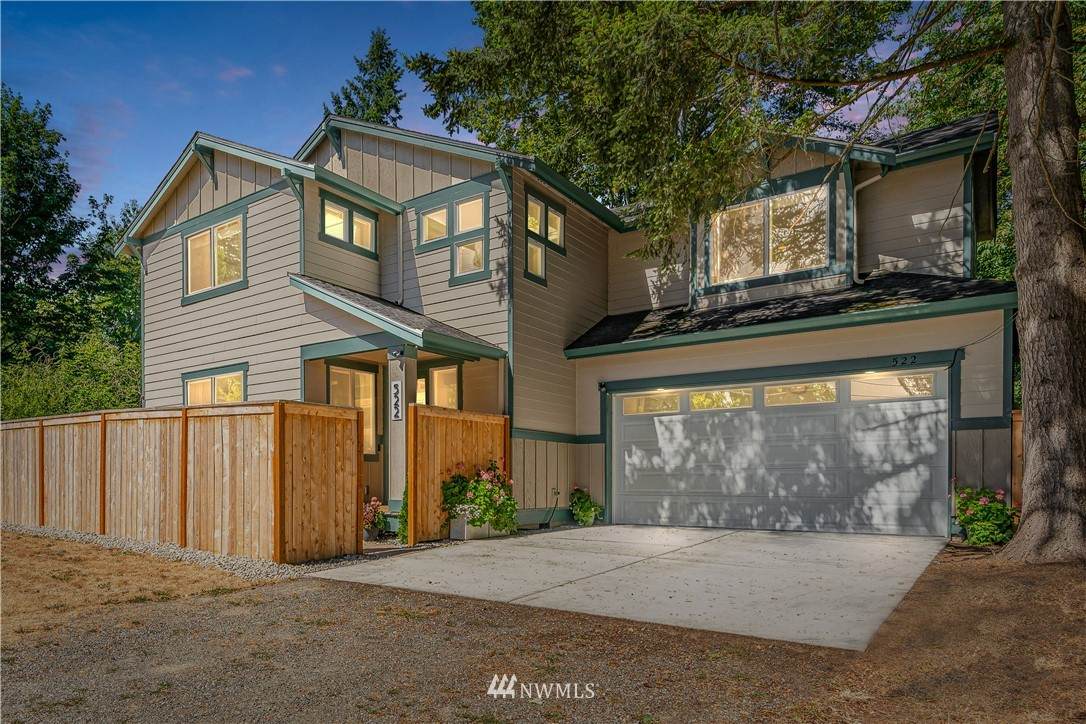 522 158th Street - Photo 1