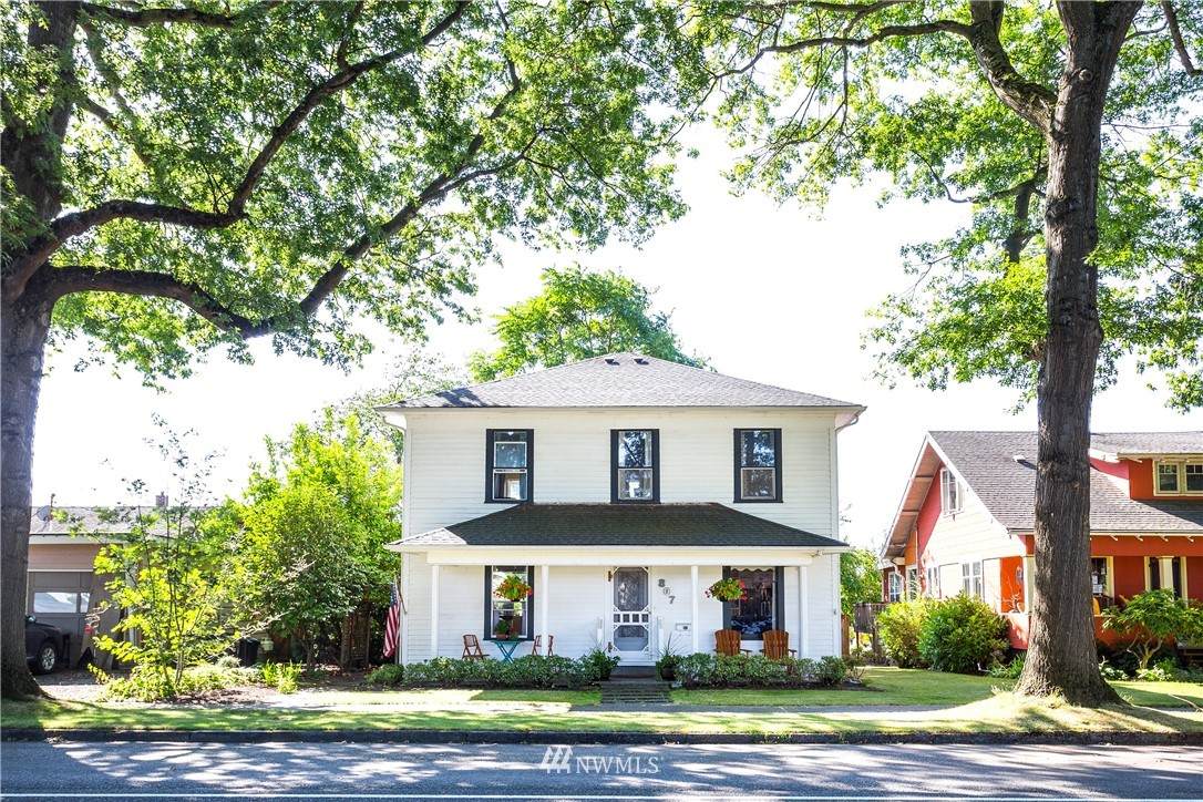 807 Front Street - Photo 1