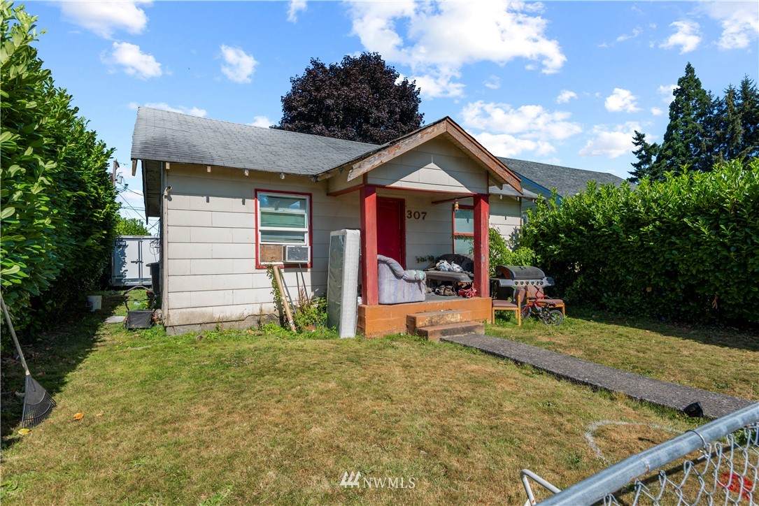 307 26th Avenue - Photo 1
