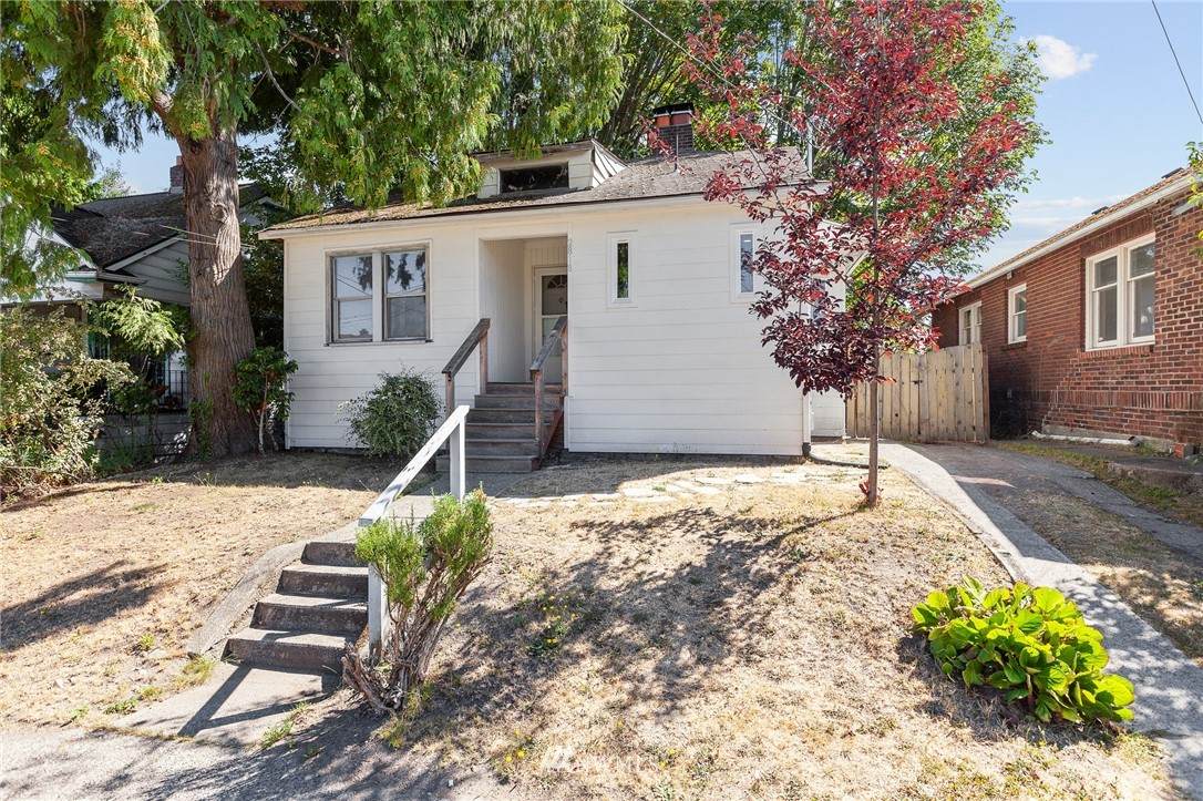2818 23rd Avenue - Photo 1
