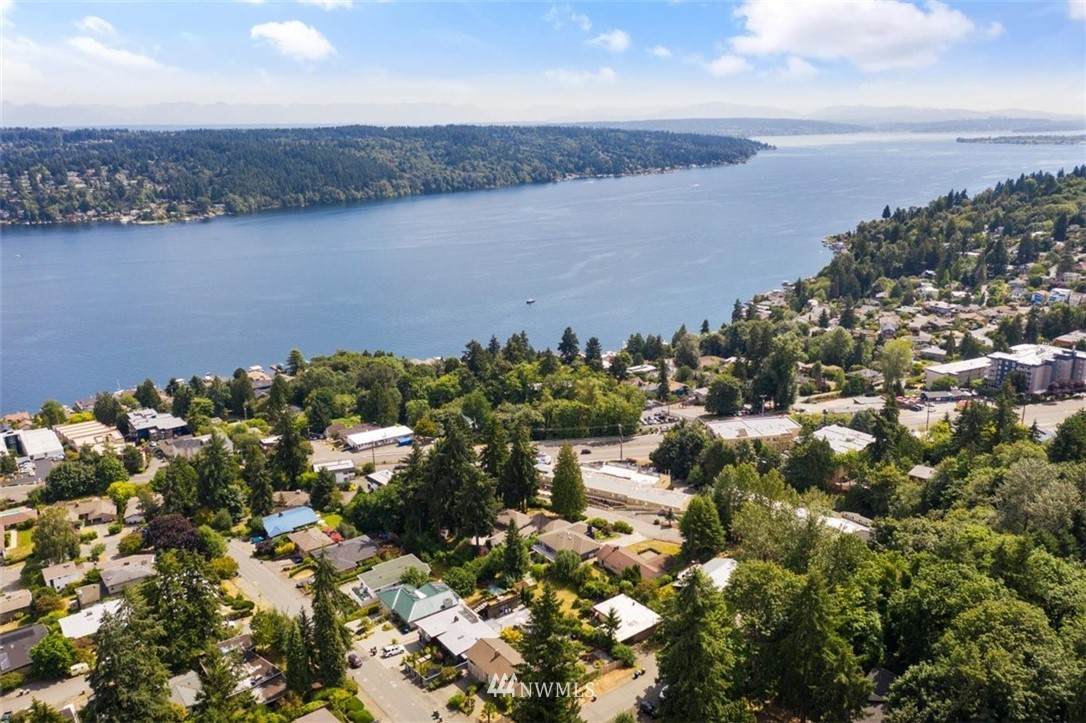 15514 35th Avenue - Photo 1