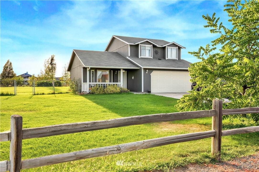 7472 Redmond Road - Photo 1